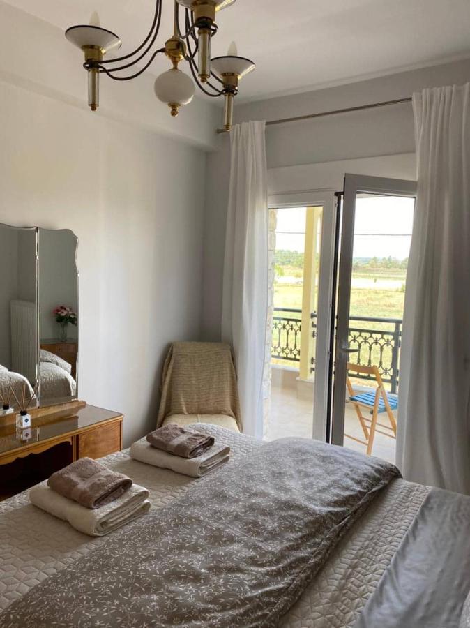 Polys Apartment And Paraskevi Studio With View Ptolemaída Kültér fotó