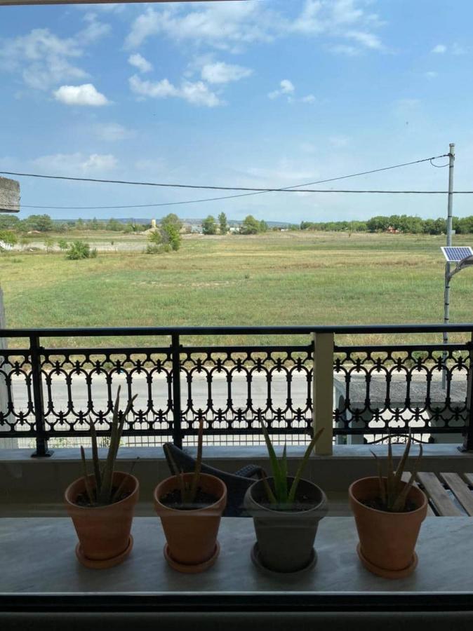 Polys Apartment And Paraskevi Studio With View Ptolemaída Kültér fotó