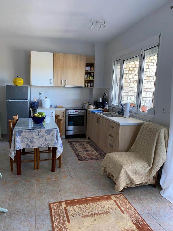 Polys Apartment And Paraskevi Studio With View Ptolemaída Kültér fotó