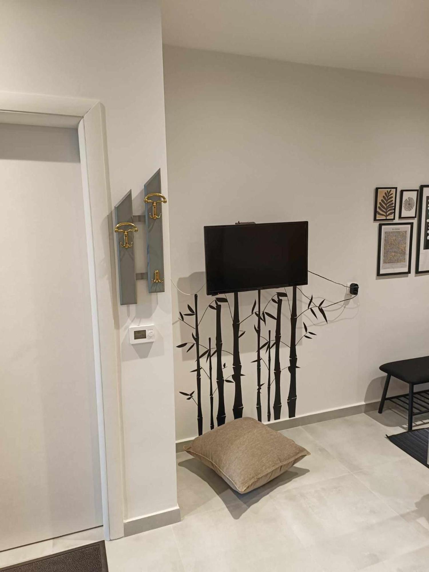 Polys Apartment And Paraskevi Studio With View Ptolemaída Kültér fotó