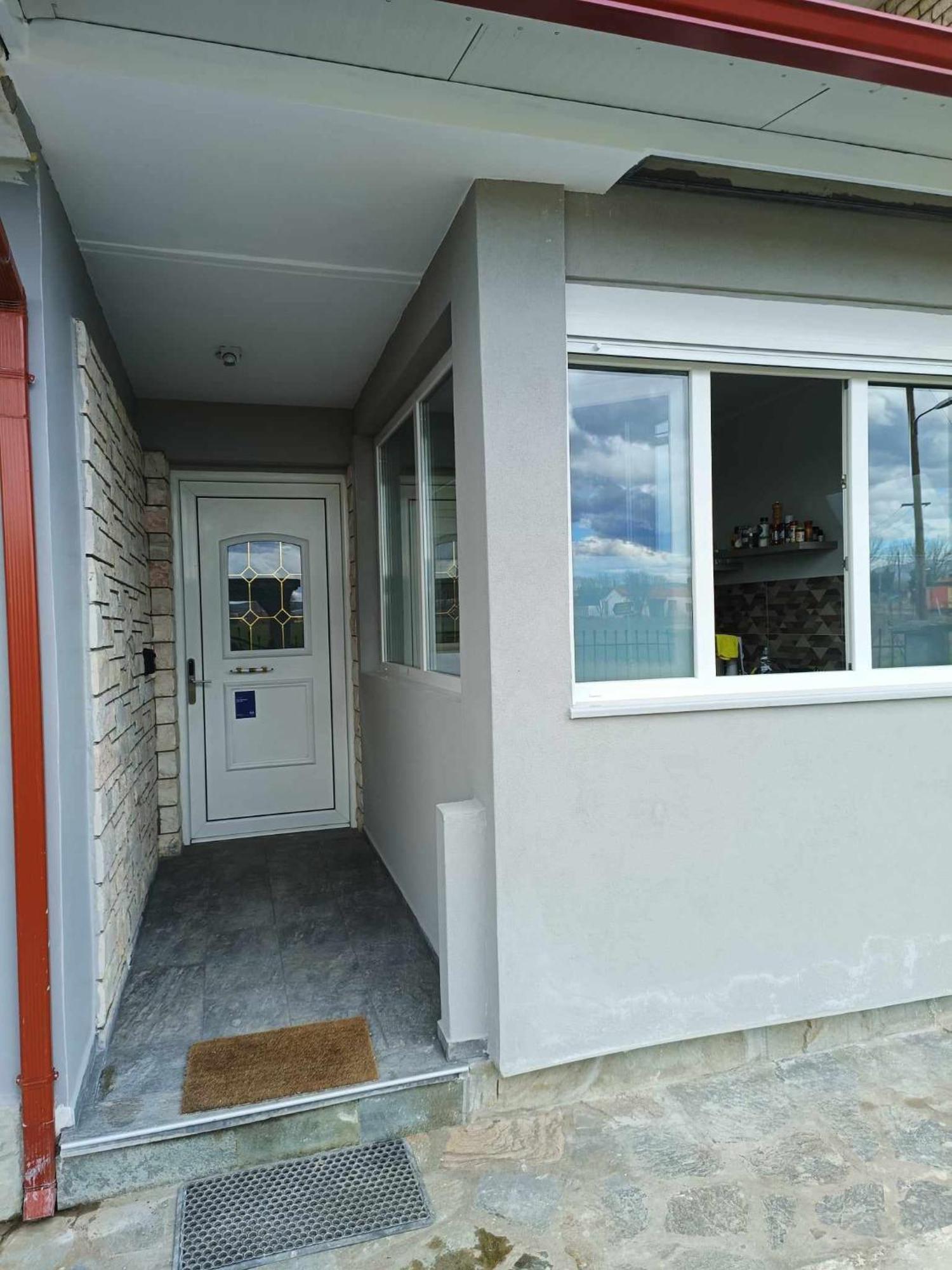 Polys Apartment And Paraskevi Studio With View Ptolemaída Kültér fotó