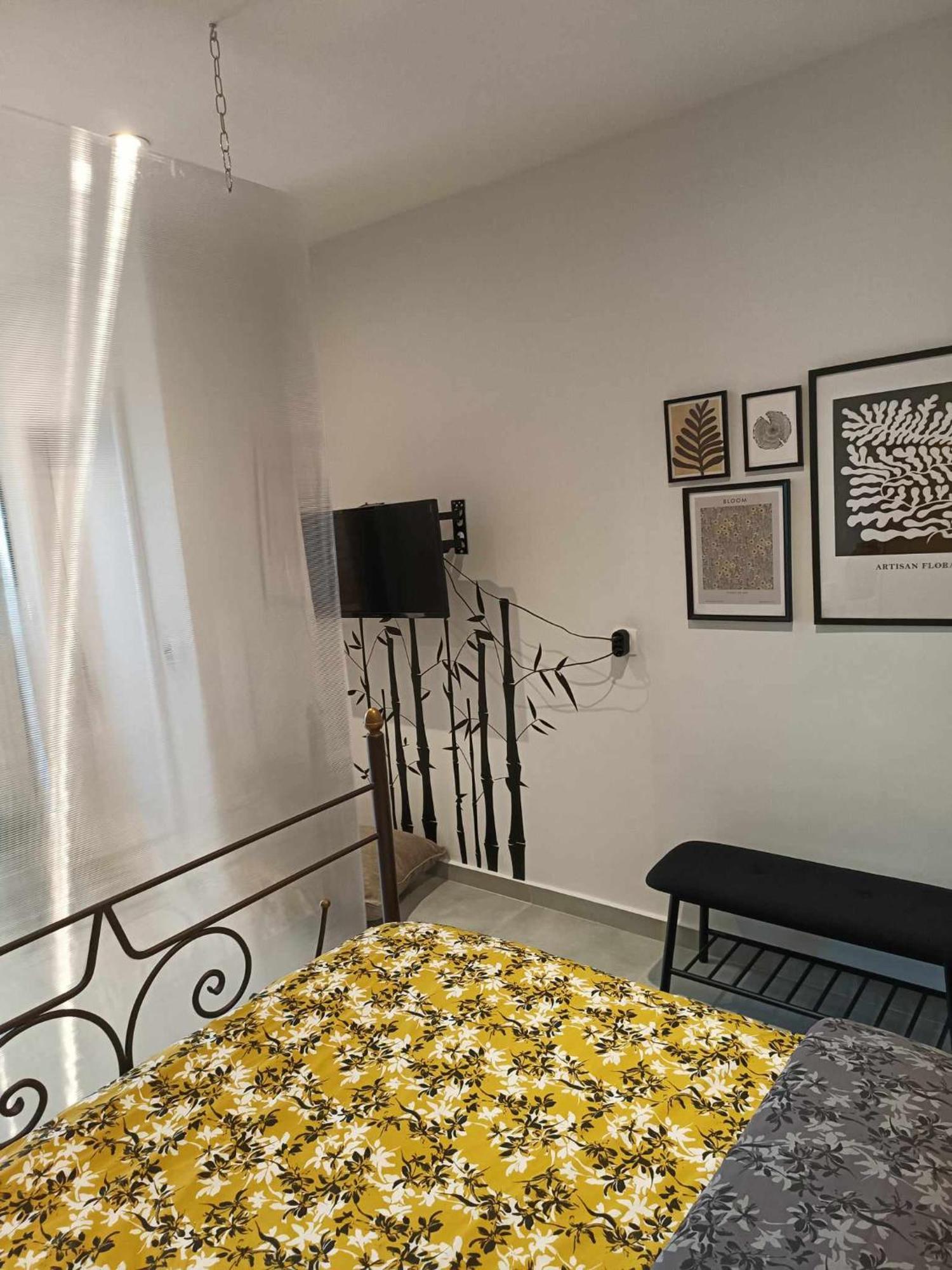 Polys Apartment And Paraskevi Studio With View Ptolemaída Kültér fotó